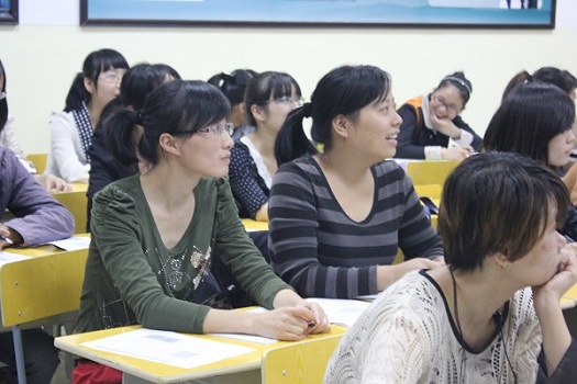 浙江财经大学上城函授站学生上课