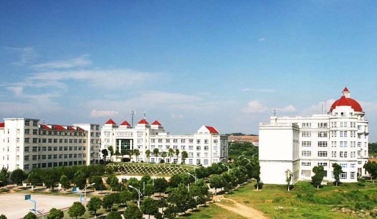 二师校园景色