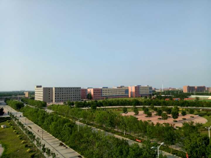学院外景