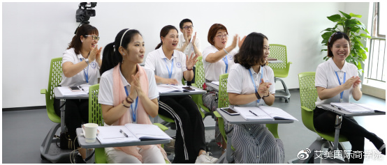 学员上课图
