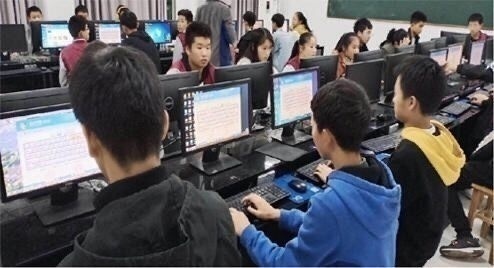 四邦教育卢氏县中等专业学校计算机三维平面设计专业