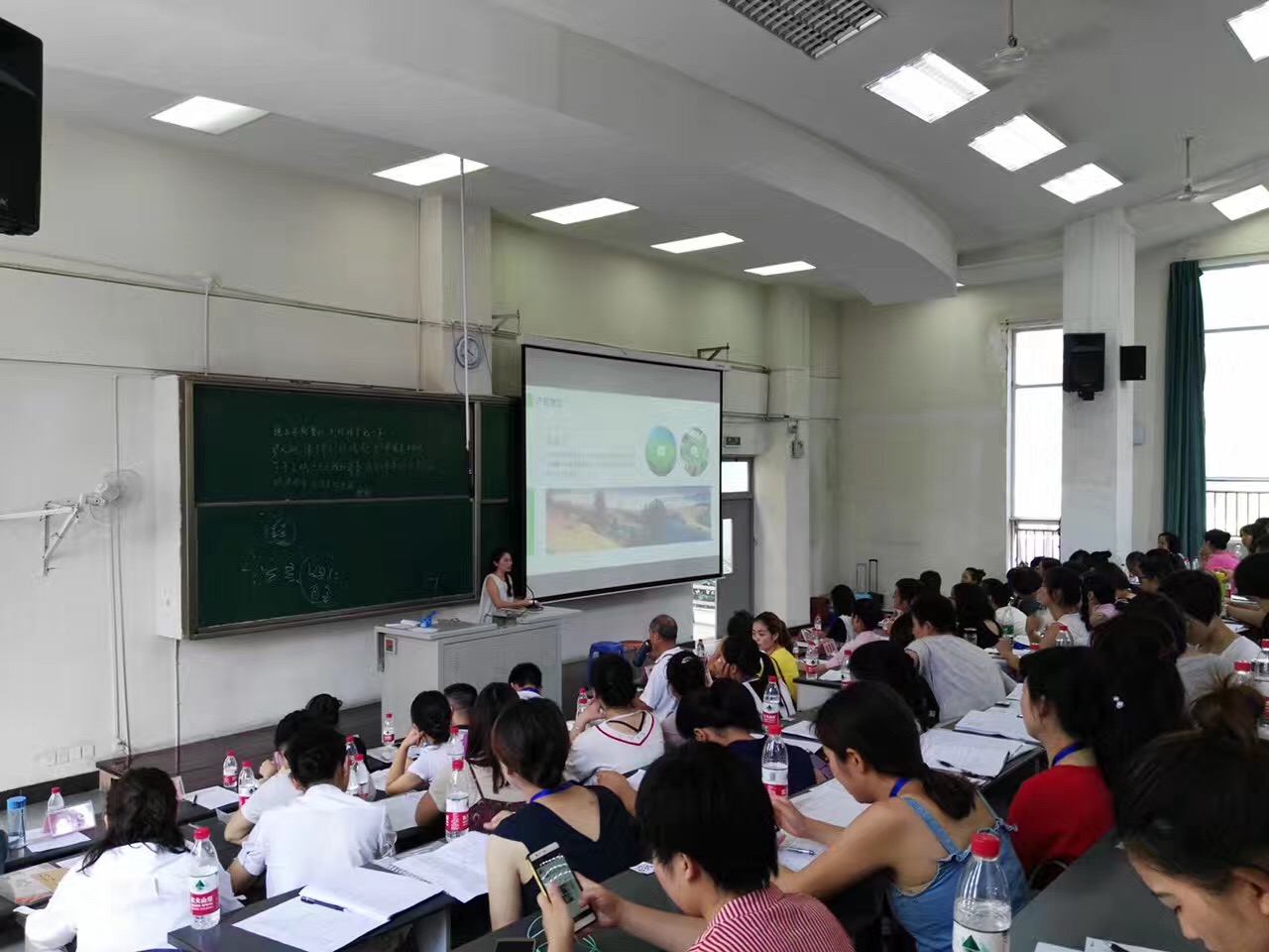 成都西楠产康职业学校催乳师,产后康复培训班火热招生